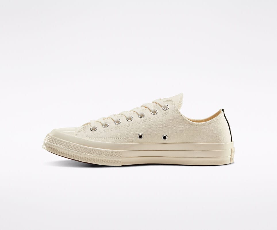 Converse Chuck x Comme des Garçons PLAY White Low - Gambar 2
